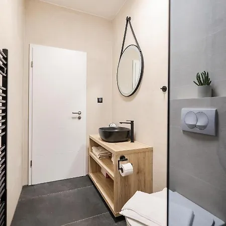 Ground-floor La Reina - Private Heated Pool & Garden Villa