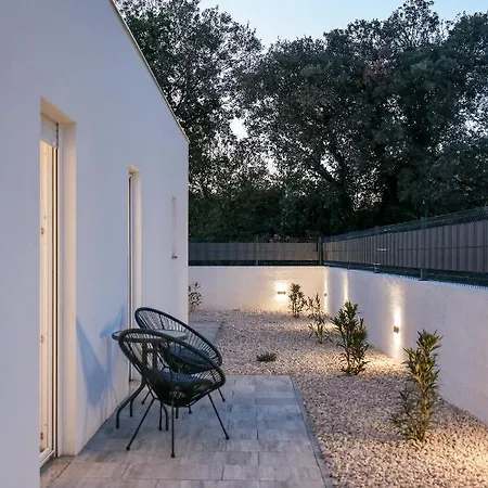 Villa Ground-floor La Reina - Private Heated Pool & Garden Bibinje