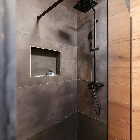 Villa Ground-floor La Reina - Private Heated Pool & Garden