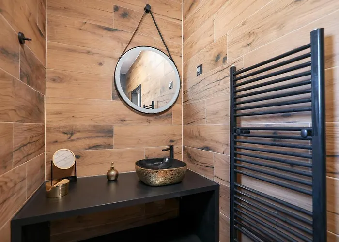 ヴィラ Villa La Reina - Private Heated Pool & Garden ビビニェ