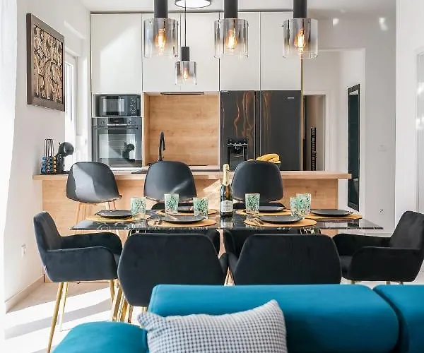 ヴィラ Villa La Reina - Private Heated Pool & Garden *